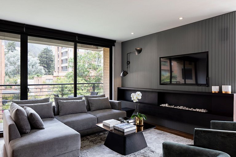 ATTIK 402 - Top of the Top Superior Residence