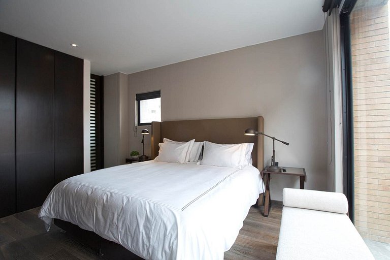 ATTIK 402 - Top of the Top Superior Residence